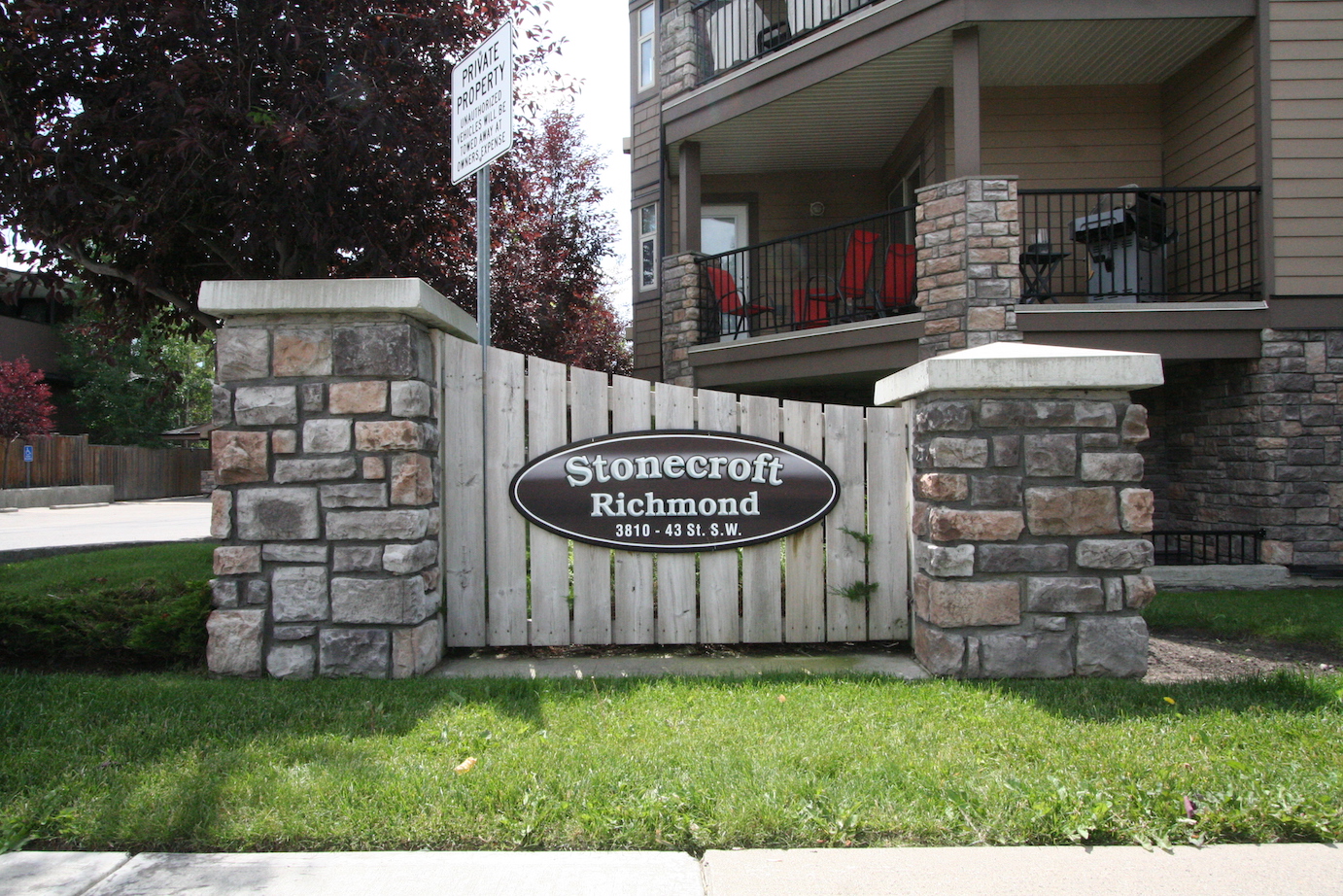 Stonecroft Sign