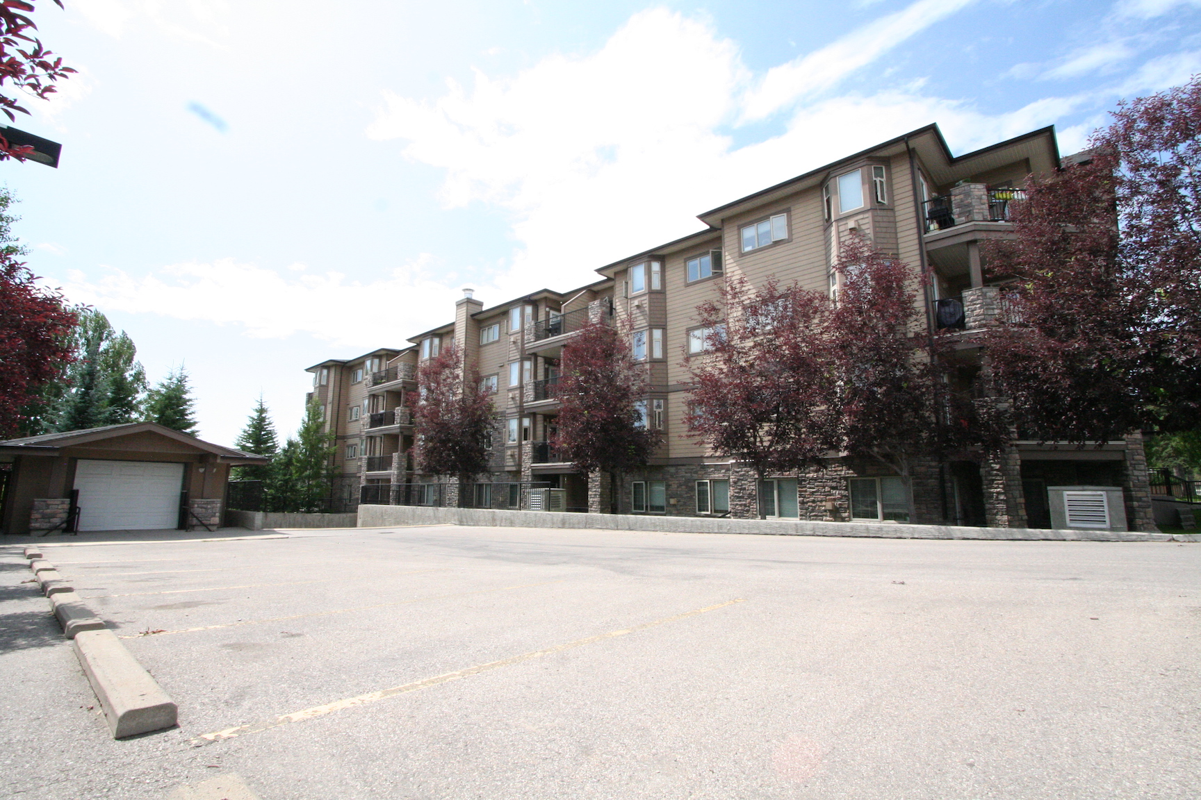 SR Property Exterior 3